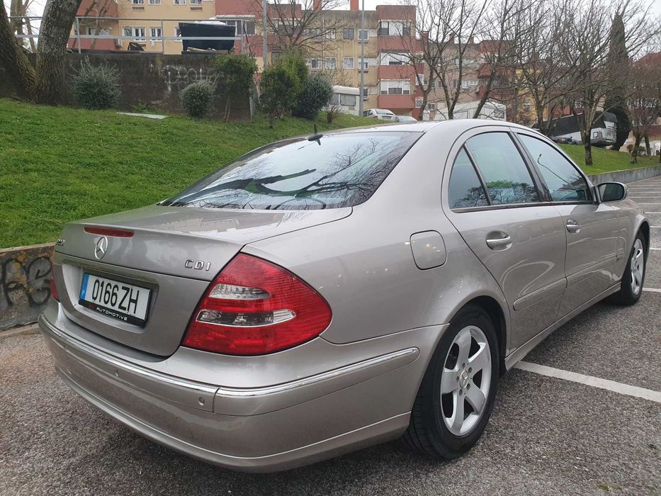 Mercedes-Benz E 220 CDI Avantgarde Aut. Nacional