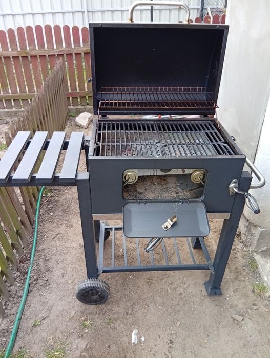 Sprzedam grill .