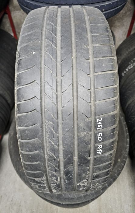 Opony letnie Goodyear 215/50R17