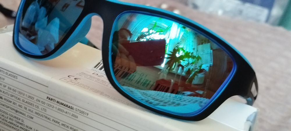 Nowe okulary sportowe z polaryzacją