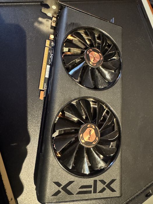 XFX Radeon RX 5500 XT 8gb