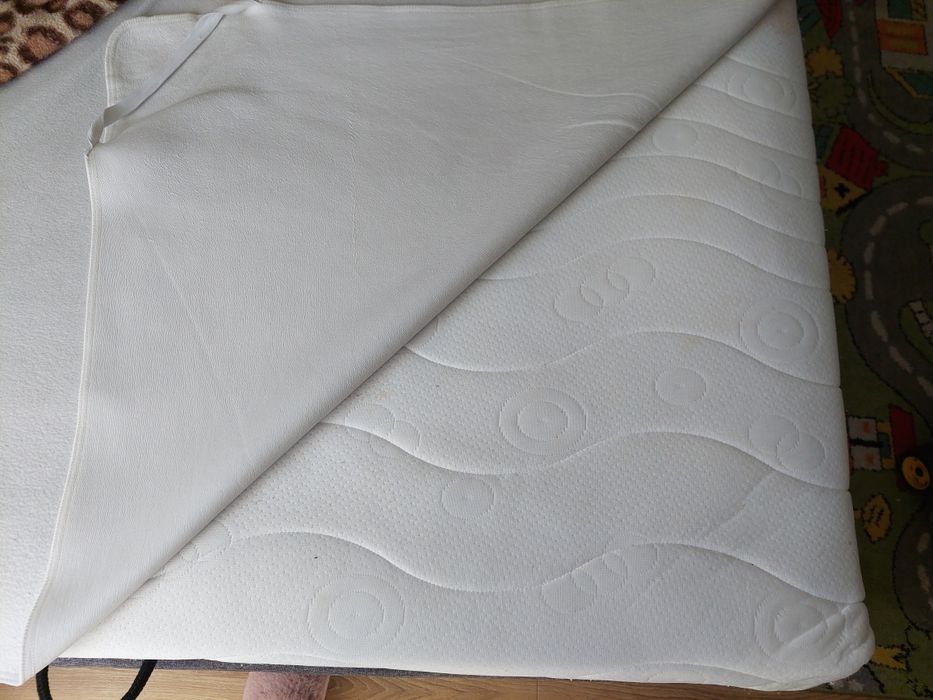 Łóżko 160x200 kontynentalne tapicerowane z materacem