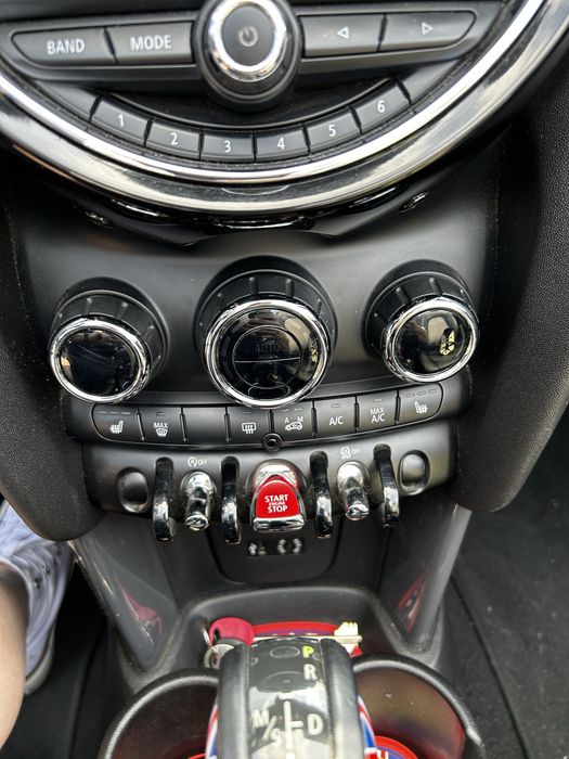 Продам mini cooper