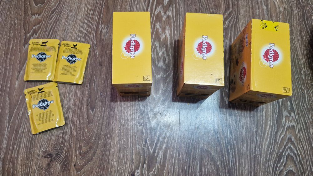 Karma mokra Pedigree