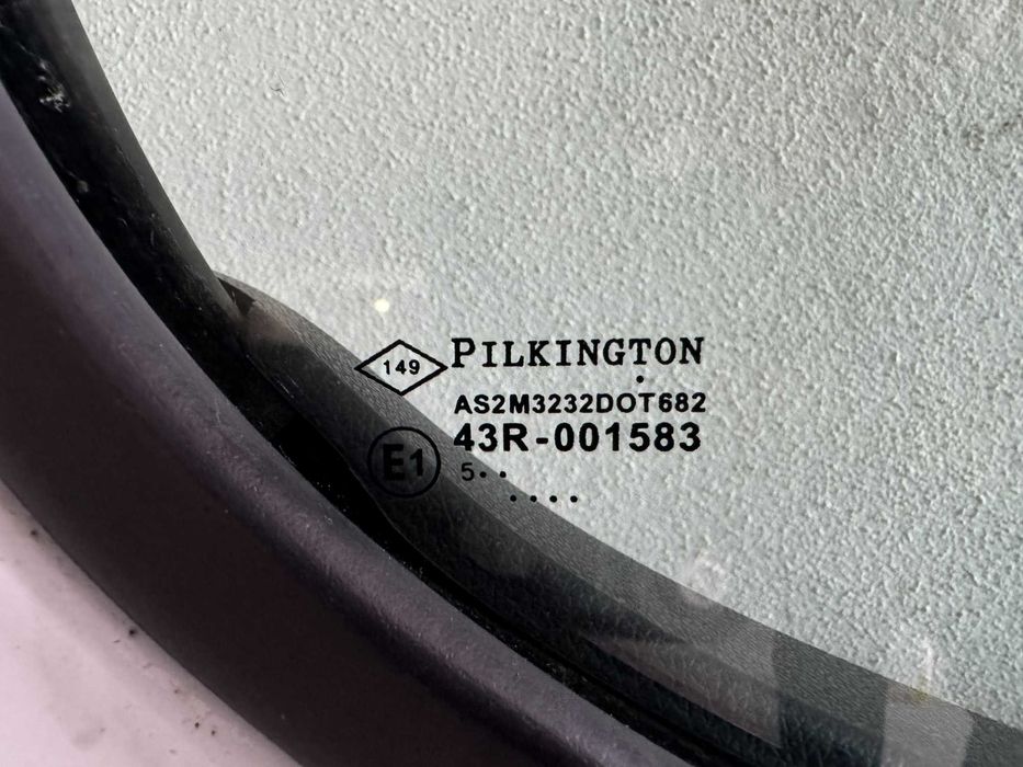Vidro porta frente direita Renault Master III 2.3 dci - 43R001583