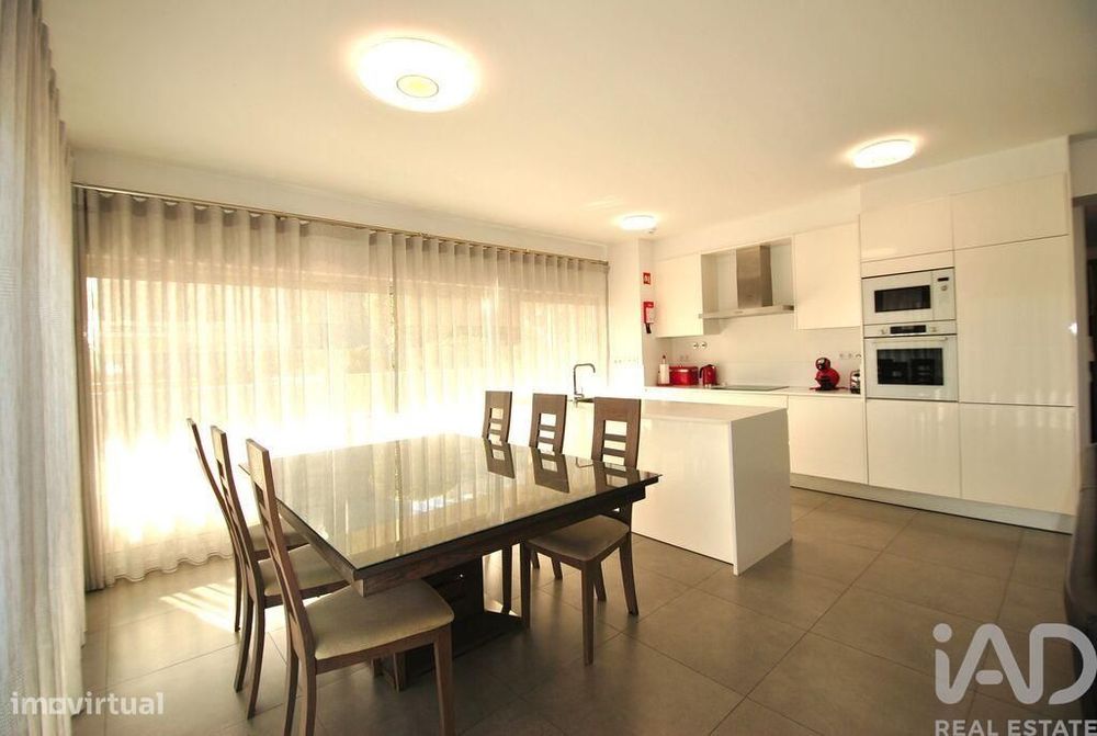 Apartamento T3 em Albufeira e Olhos de Água de 137,93 m2