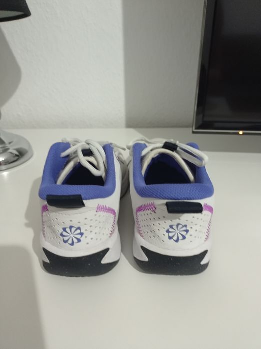 Buty Nike performance 38