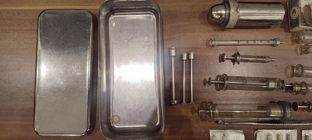 Медицина, медичний,Мега Лот Стерелизатор, Шприці,антикваріат, колекція