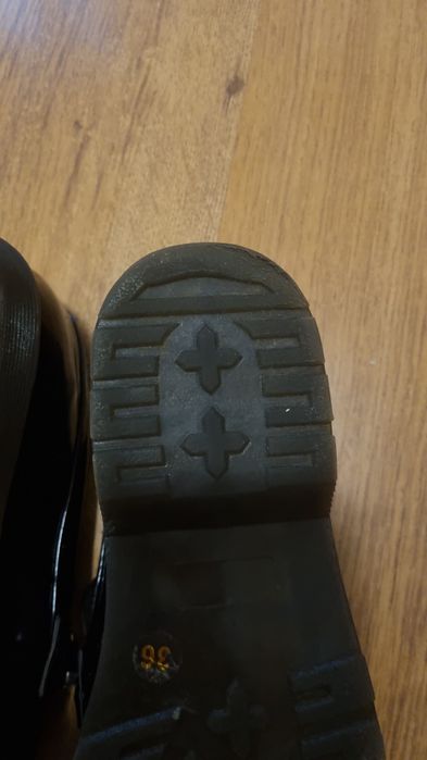 Лофери лакові чорні