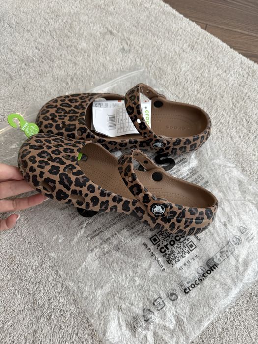 Жіночі балетки Crocs classic animal ballet W7 24,0 см 37-38 леопардові
