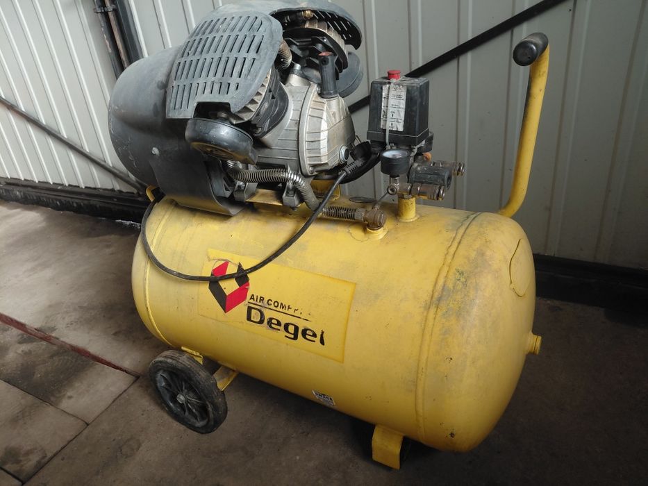 Компресор 100 літрів  Deget zbv30-100