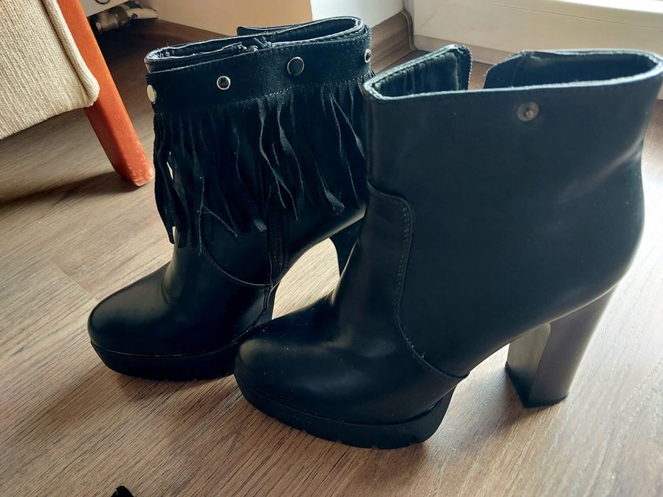 Śliczne buty botki :) Mega! R. 39/40. Polecam !