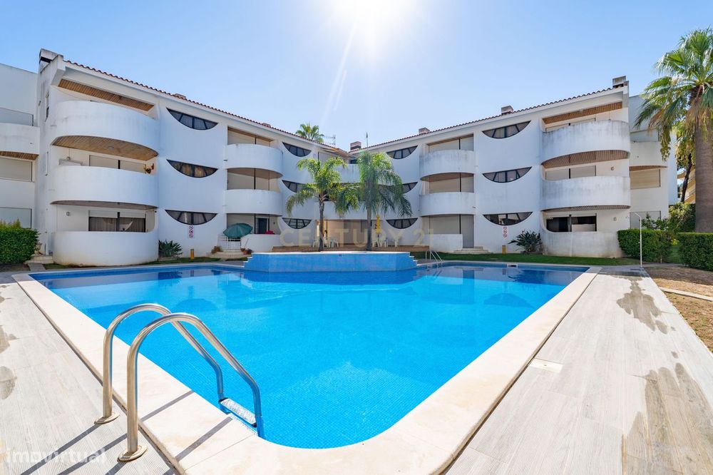 Apartamento T2 Com Piscina Em Condomínio Privado – Vilamoura