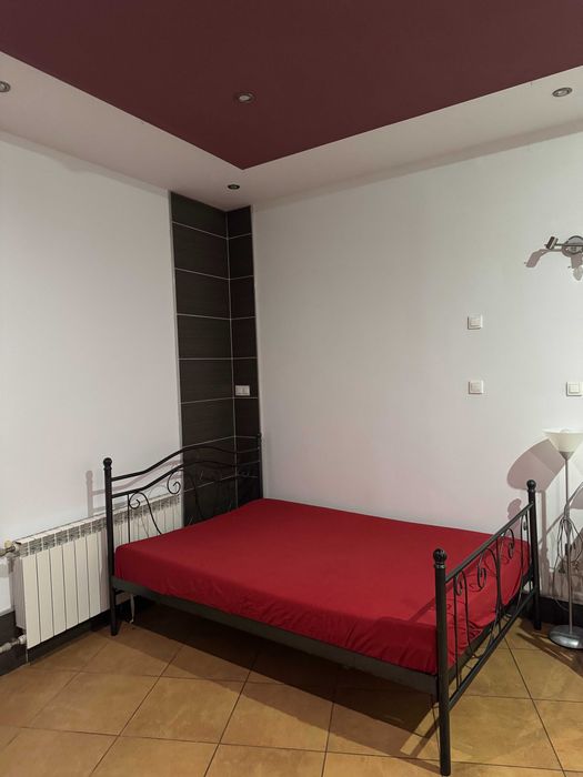 Kawalerka 36 m² w stylowej kamienicy – parter, parking Grójec Piłsudskiego