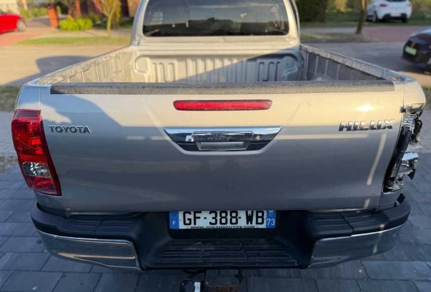 Разборка Toyota Hilux капот
