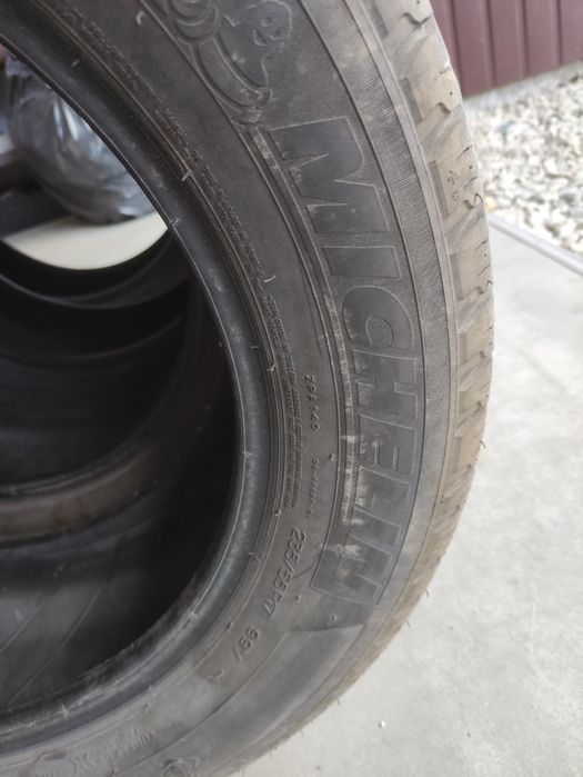 Opony 235/55/17 Michelin