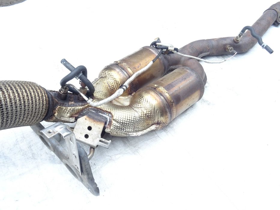katalizatory vw golf viii 8 r 2.0 tfsi akrapovic komplet