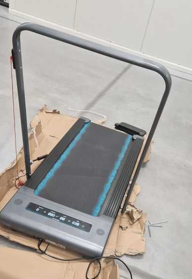 Bieżnia elektryczna CECOTEC DRUMFIT , powystawowa brak górnego ekranu