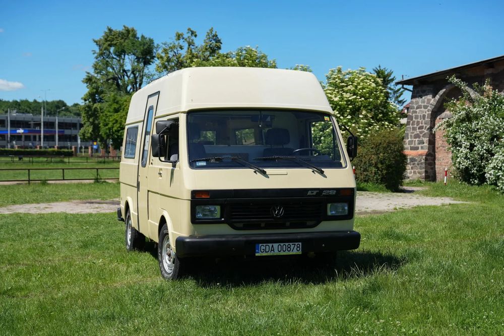 Volkswagen LT  Oldschoolowy kamper całoroczny