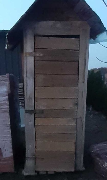 Wychodek kibelek na budowę