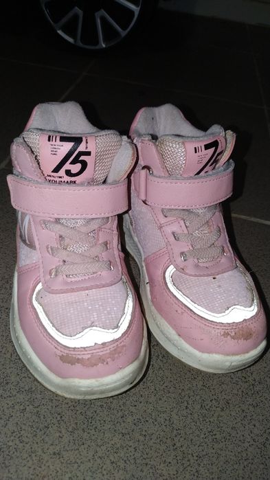 Кросівки та ботіночки