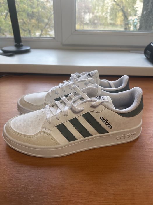 Продам кросовки Adidas