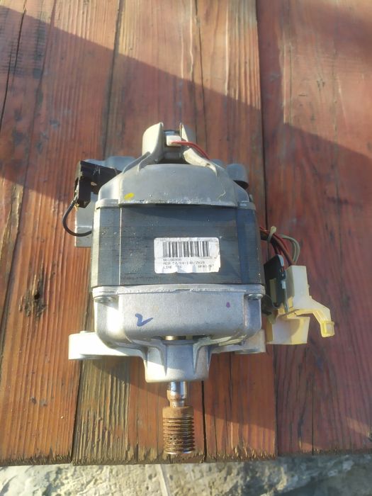 Мотор с стиральной машины