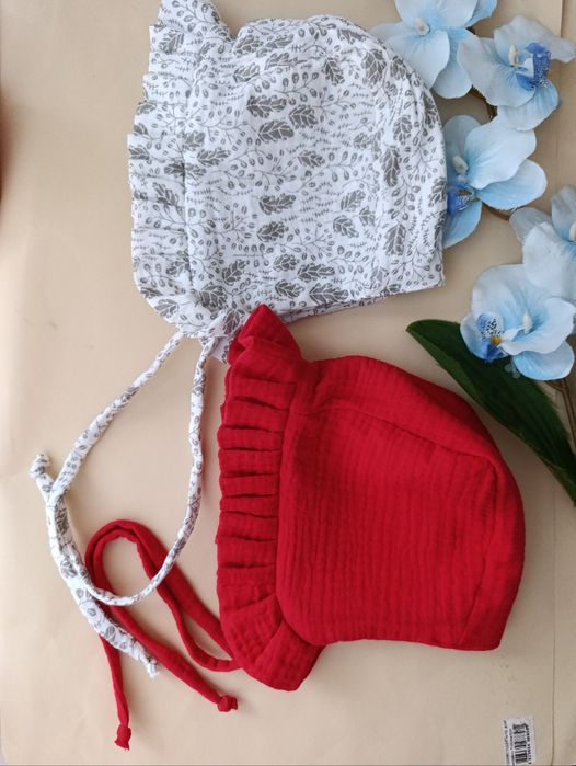 Шапочка  чепчик  для новонароджених шапка на виписку