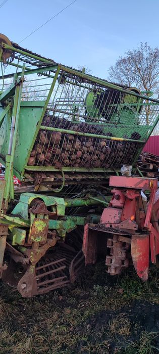 Комбайн для збору столового буряка