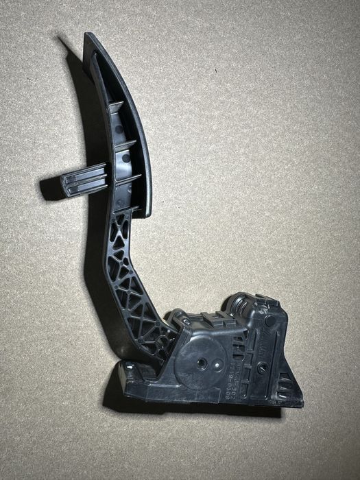 Pedal Mitsubishi Fuso apm40-302