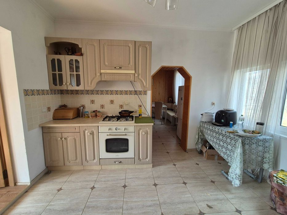 Продається садиба в мальовничому куточку Карпат с.Долішній Шепіт