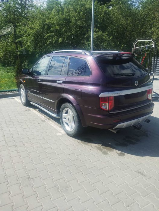Sangyong Kyron позашляховик