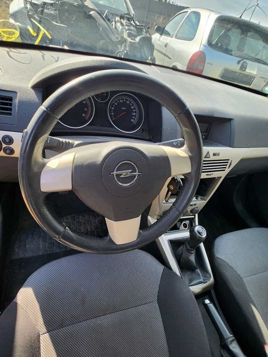 Opel Astra kolor Z157
