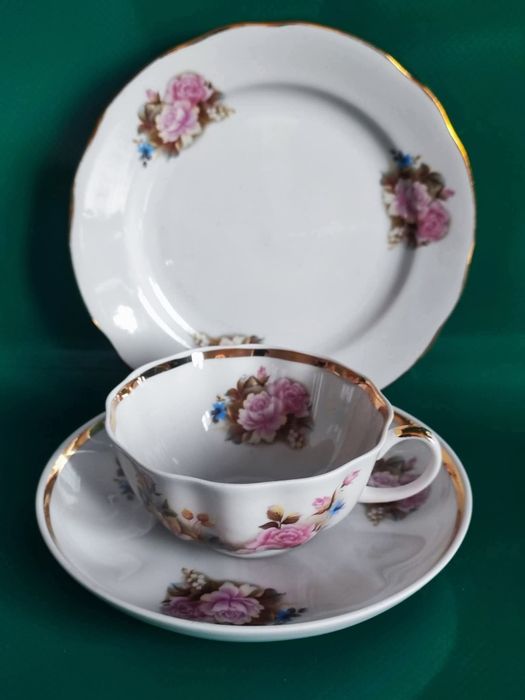 Serwis Porcelanowy Zestaw do herbaty + 2 figurki Dulewo