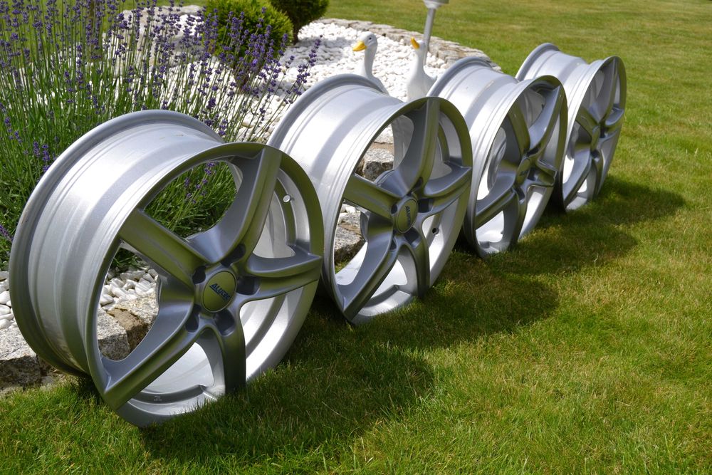 Felgi alu Alutec Toyota Mazda 16 cali 6,5x16 et39 5x114,3 jak nowe