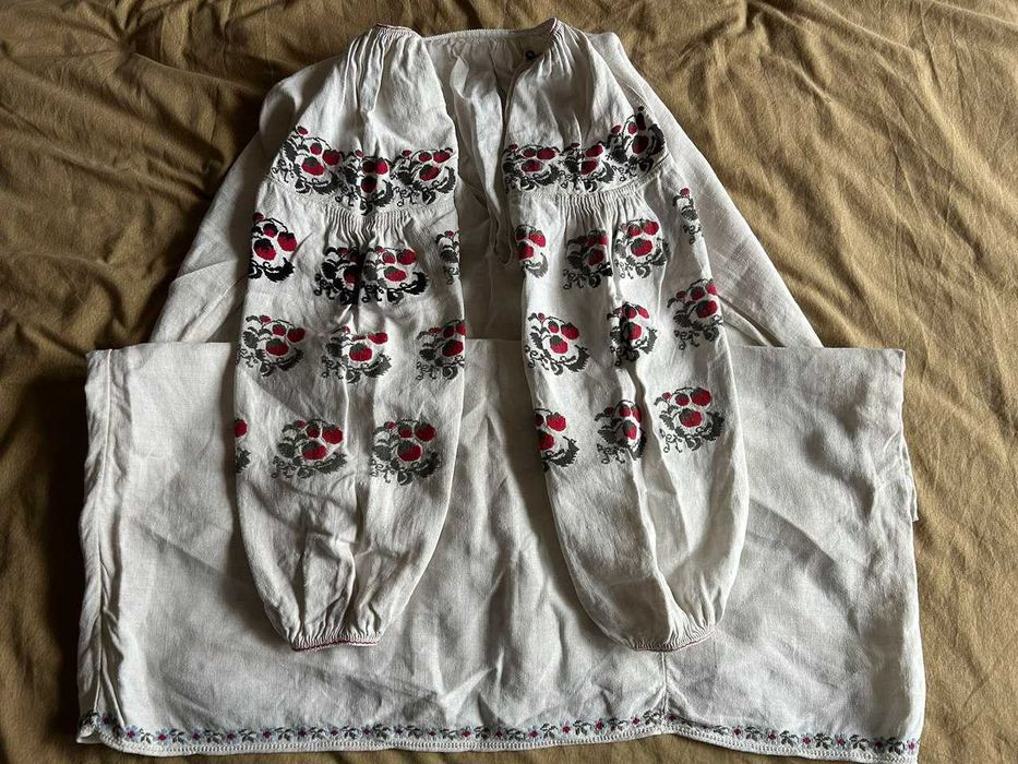 Сорочка вишита жіноча довга вінтаж, ручна робота
