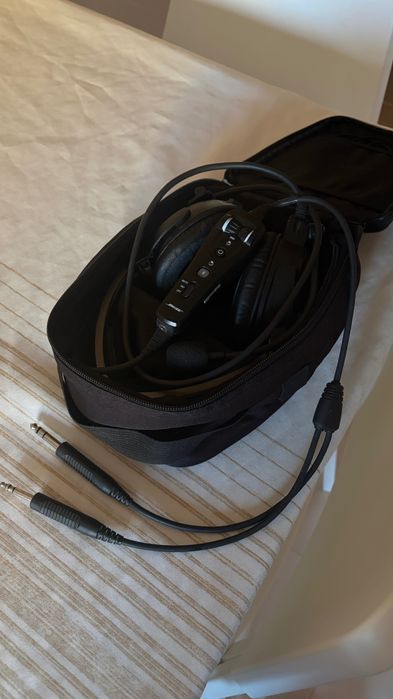 Bose A20 headsets