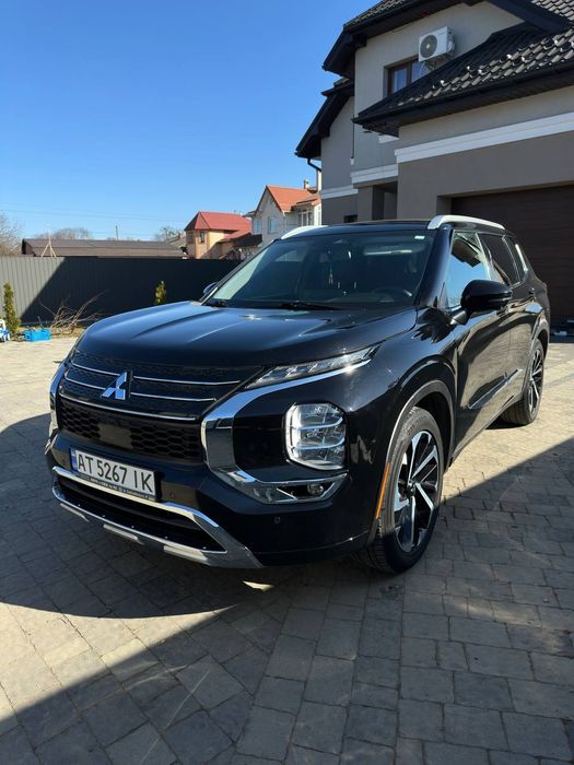 Mitsubishi Outlander 4  2021р. 2.5 бензин