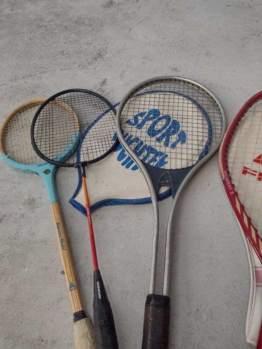 Rakiety do badmintona i squasha i tenisa