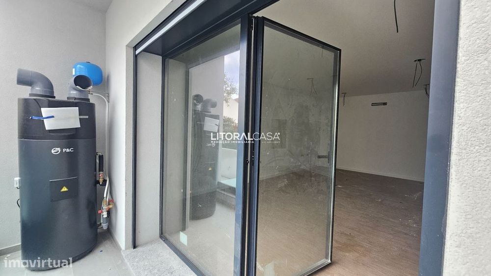 T2 | Novo | Varanda | Lugar de garagem