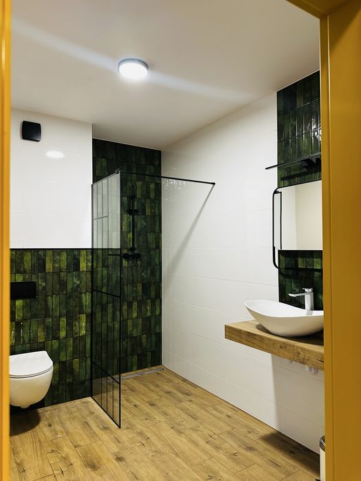 Dwupiętrowe mieszkanie 110m2, taras z ogrodem  120m2, domek ogrodowy