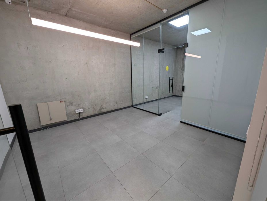 Продаж приміщення 395м2.,вул. В.Великого ЖК Америка Без комісії