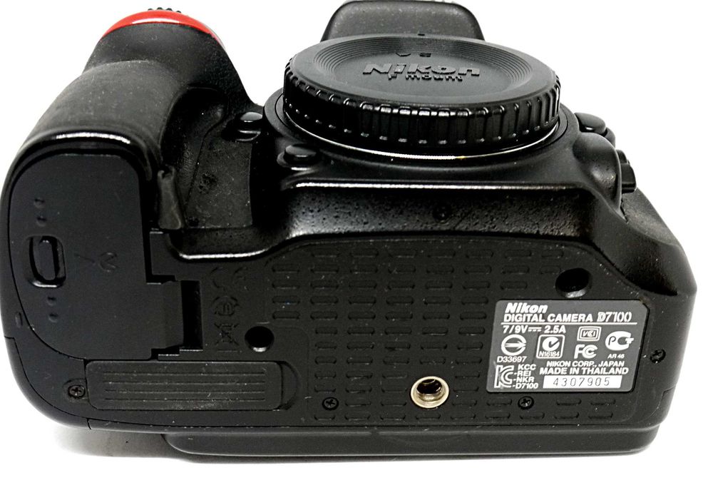 Maquina nikon d710064584485369857122