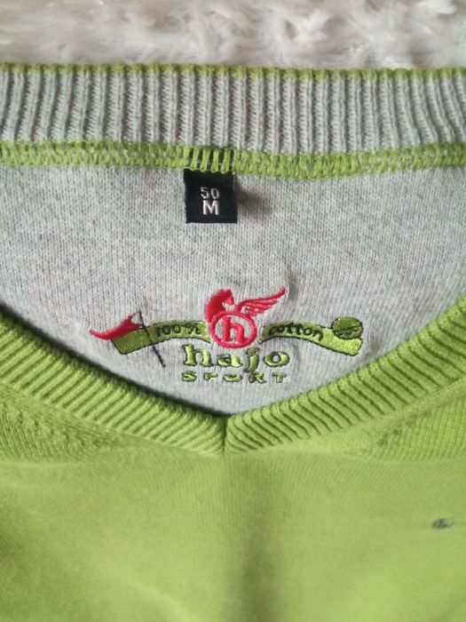 Два мужских джемпера