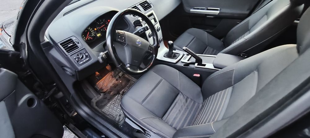Volvo v50 1.6d 2011