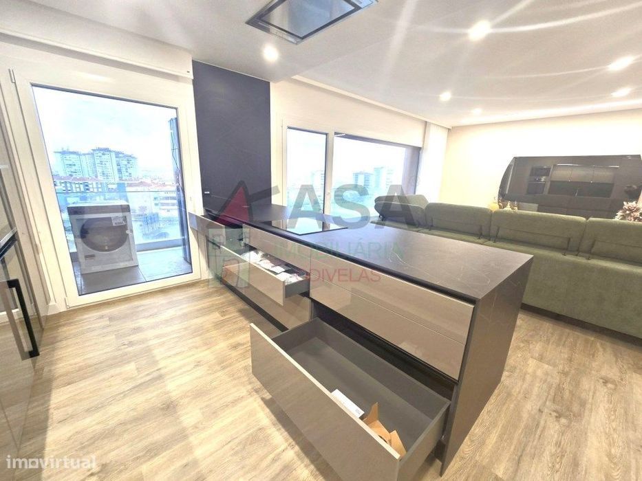 Apartamentos T2 e T3 em condomínio fechado com piscina
