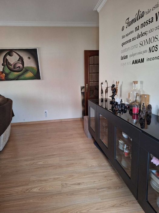 Apartamento T3 à venda na Castanheira do Ribatejo