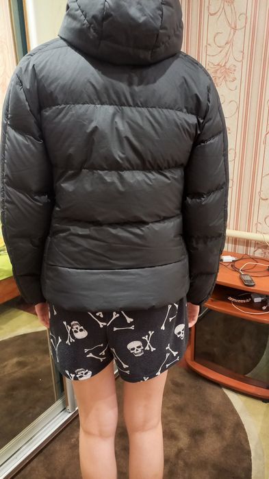 Демисизонная куртка Adidas 40-42 размер.