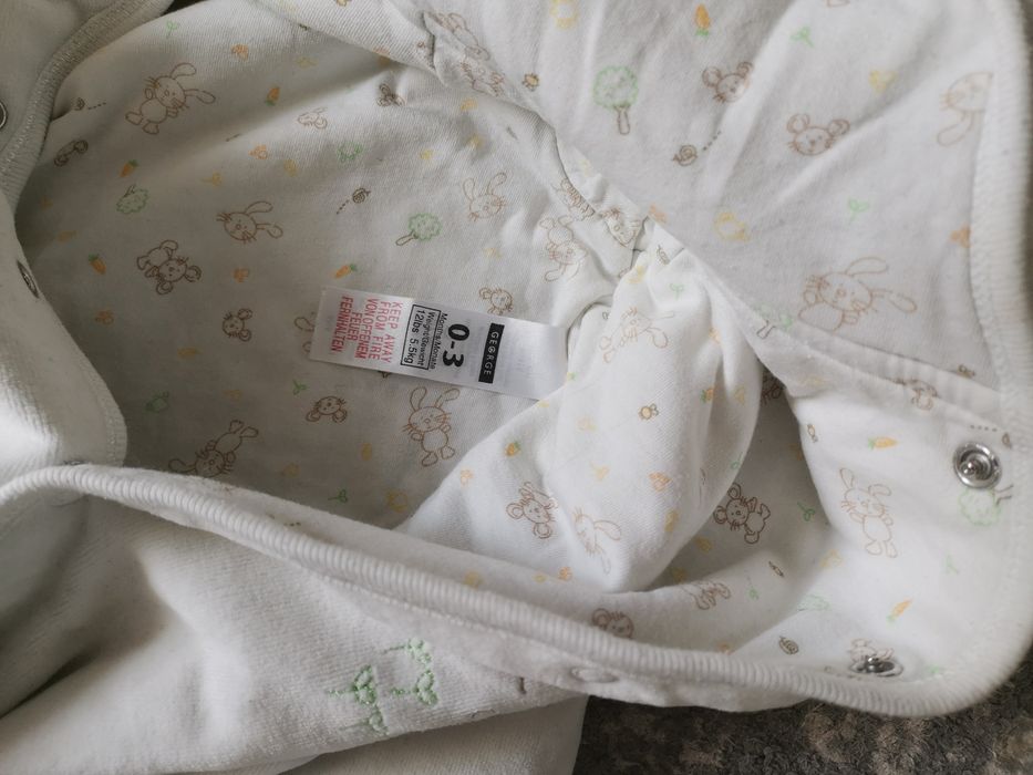 Продам весняно-осінній комбінезон для новонародженої дитини