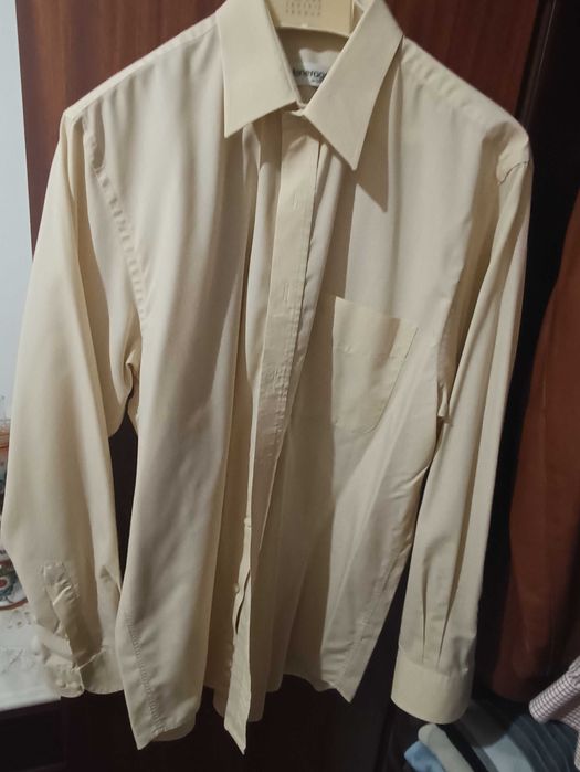 Camisas de Homem XL manga comprida em ótimo estado, zona da Moita.